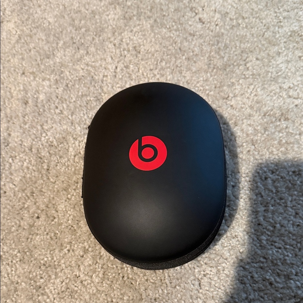 Beats Over The Ear Headphones & Case